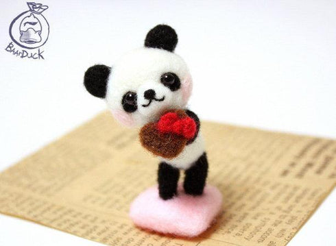 Valentine Panda